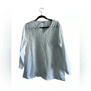 Sevya Women’s Embroidered Blouse L/XL